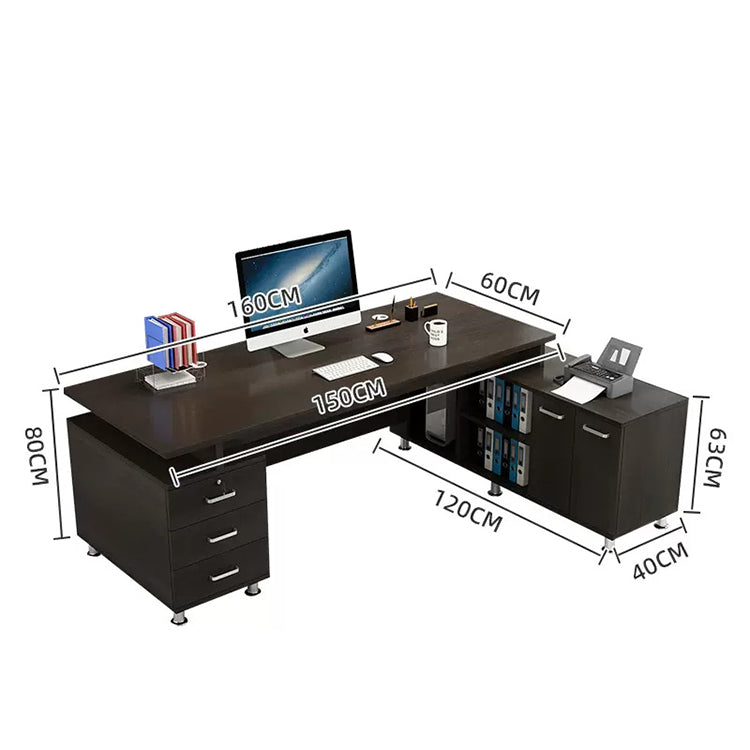鍵付きキャビネットと配線機能で整う、モダンL字型役員デスク