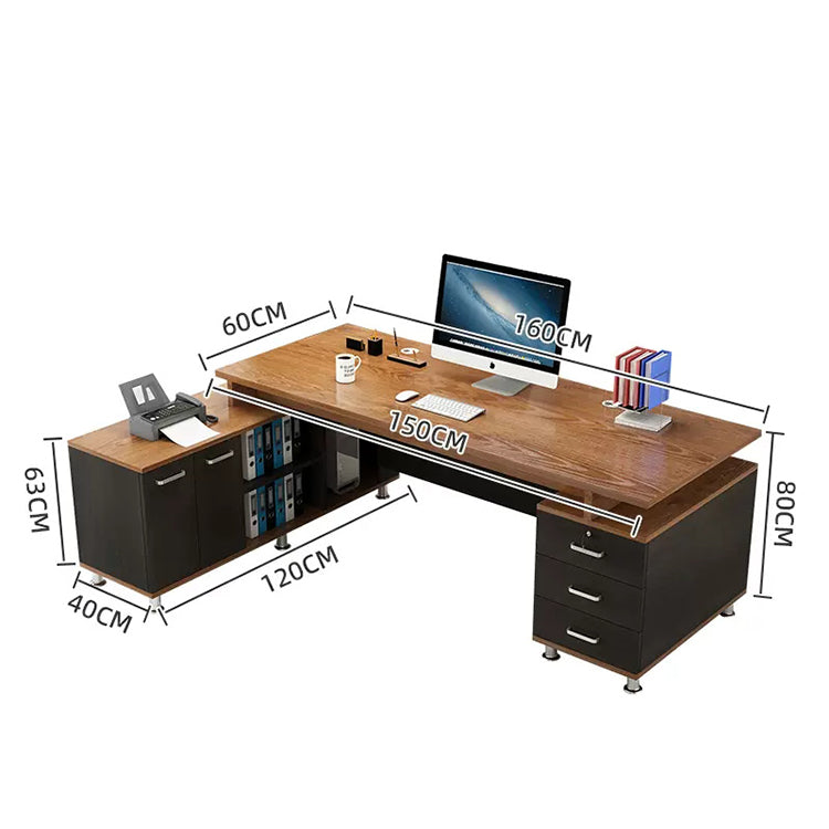 鍵付きキャビネットと配線機能で整う、モダンL字型役員デスク