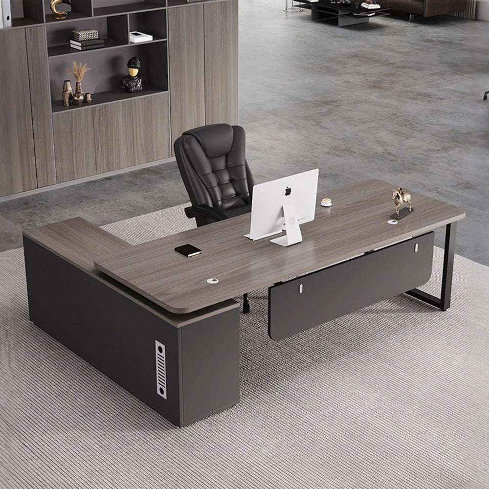 優しい木目と高機能を融合した、丸角デザインのエグゼクティブデスク