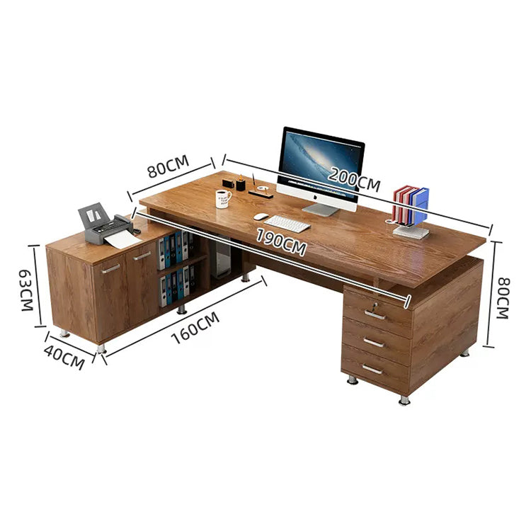鍵付きキャビネットと配線機能で整う、モダンL字型役員デスク