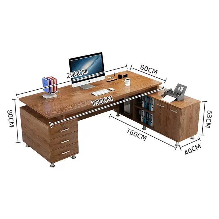 鍵付きキャビネットと配線機能で整う、モダンL字型役員デスク