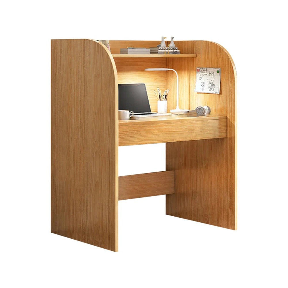 パネル付き木目調デスク｜集中力UP×収納力×安全設計